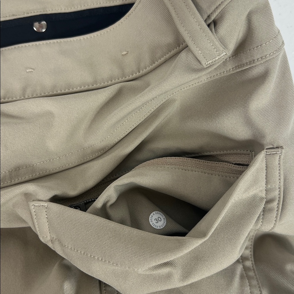 Lululemon  Sz 30 ABC Classic‎ Warpstream Straight Leg Pants Tan/Beige - Picture 4 of 10